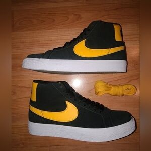 Nike Zoom Blazer Mid SB Black University Gold 2022 Men's Size 4.5